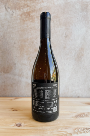 Tenuta Ferrata Veni Etna Bianco DOC label