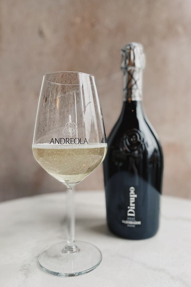 Andreola - Prosecco Superiore Dirupo Brut met glas