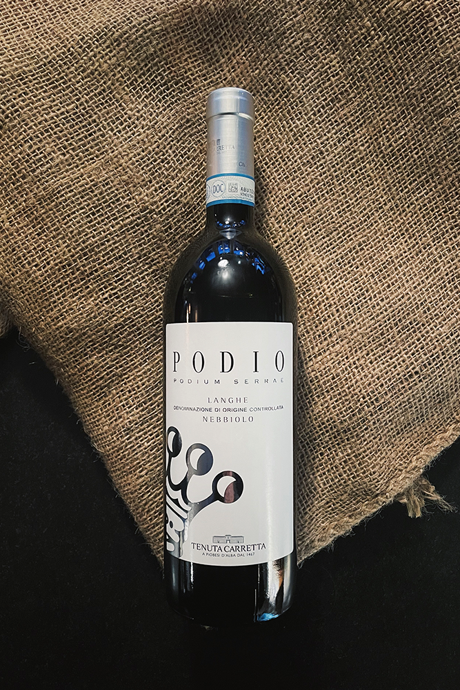 Podio Langhe DOC Nebbiolo Vino Salentu